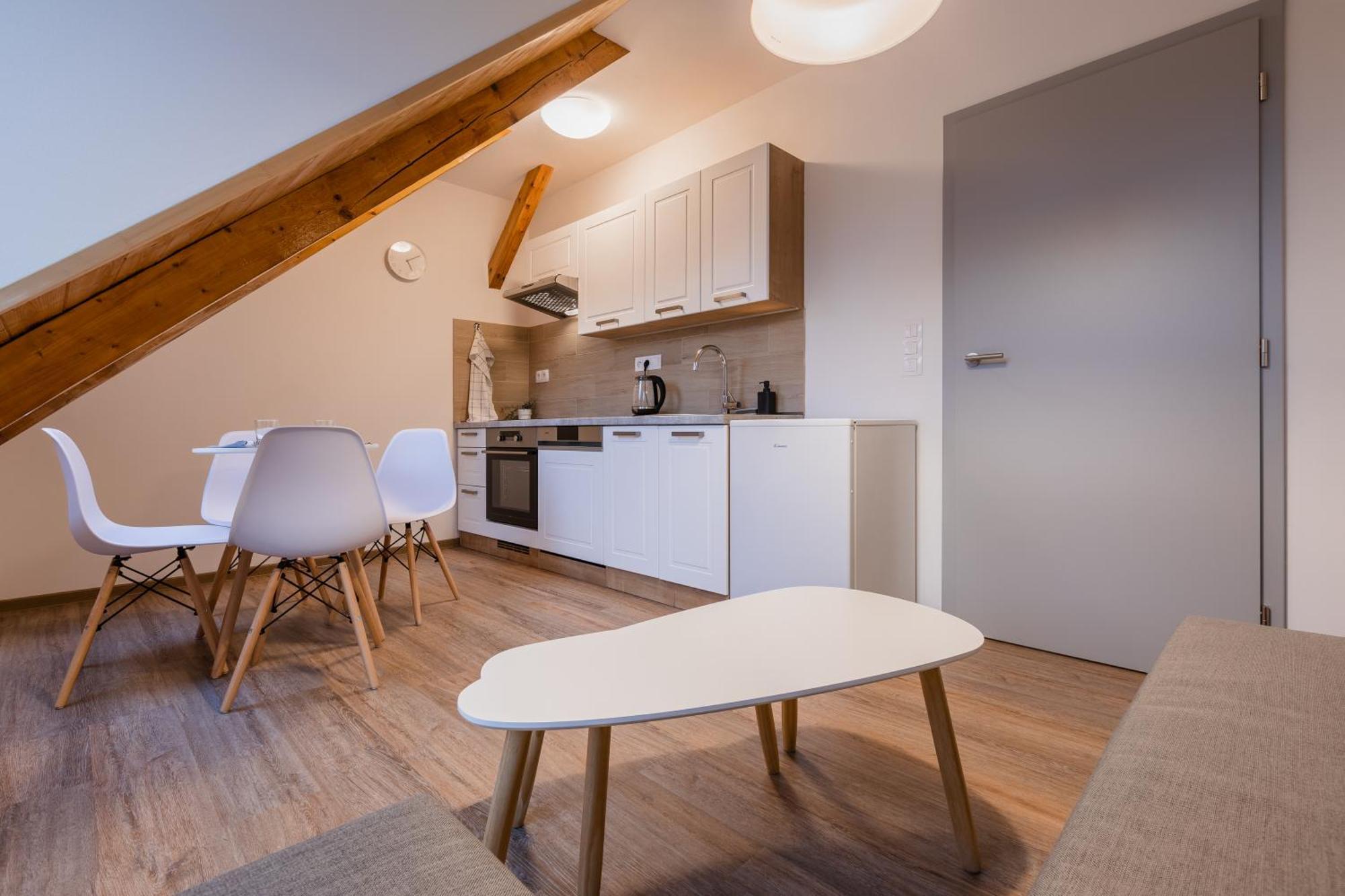 Romanticky Loft Parking U Hlavniho Nadrazi Όλομουτς Εξωτερικό φωτογραφία